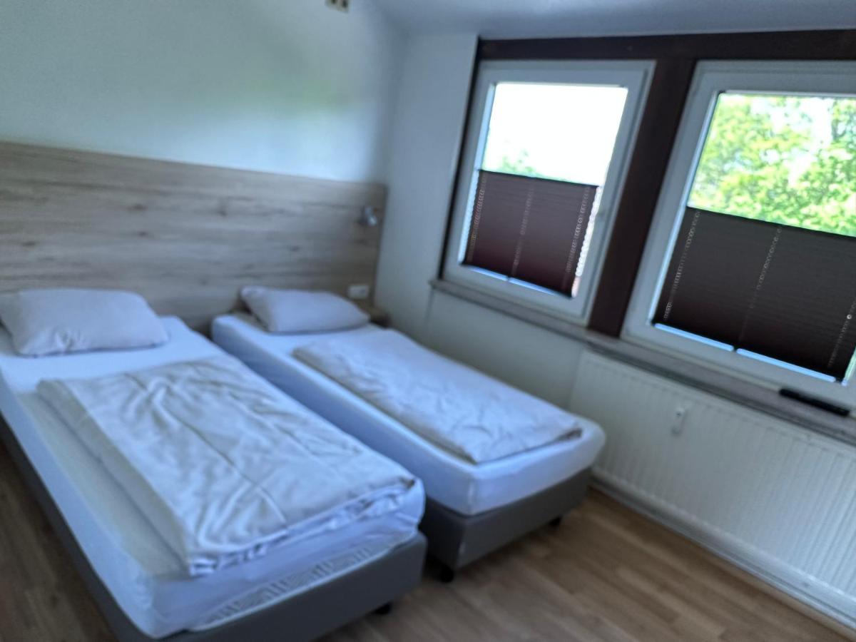Hotel Rennekamp Oyten Buitenkant foto