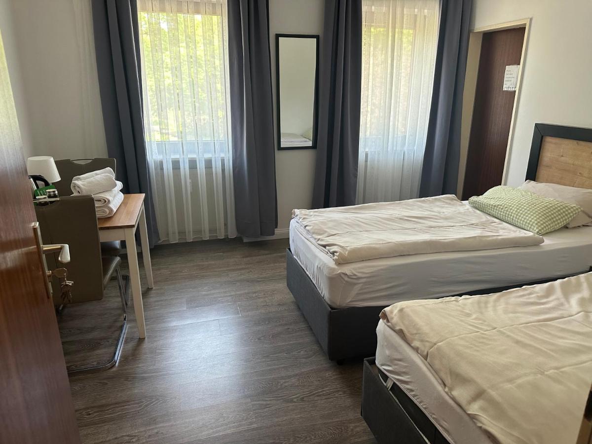 Hotel Rennekamp Oyten Buitenkant foto