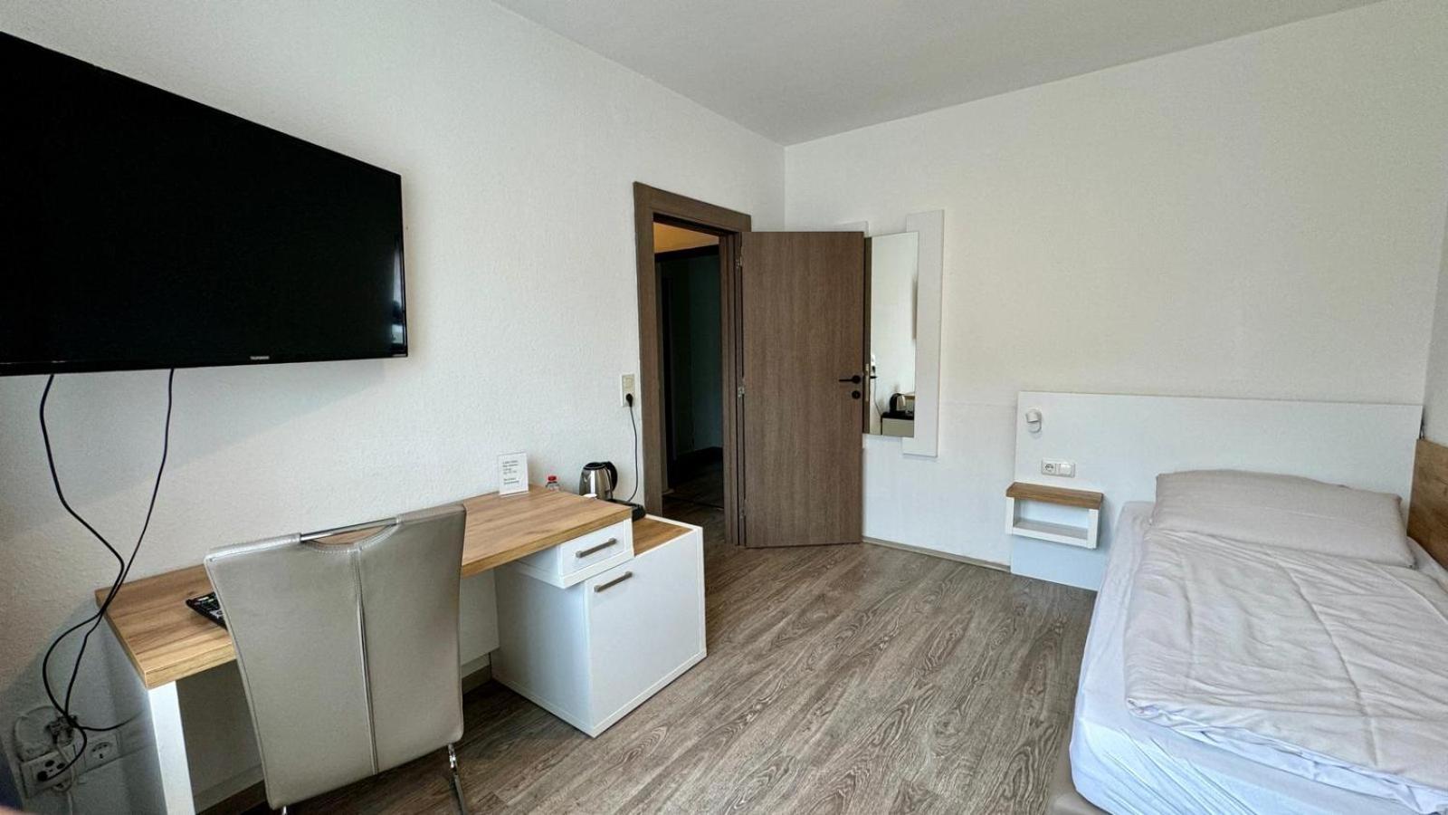 Hotel Rennekamp Oyten Buitenkant foto