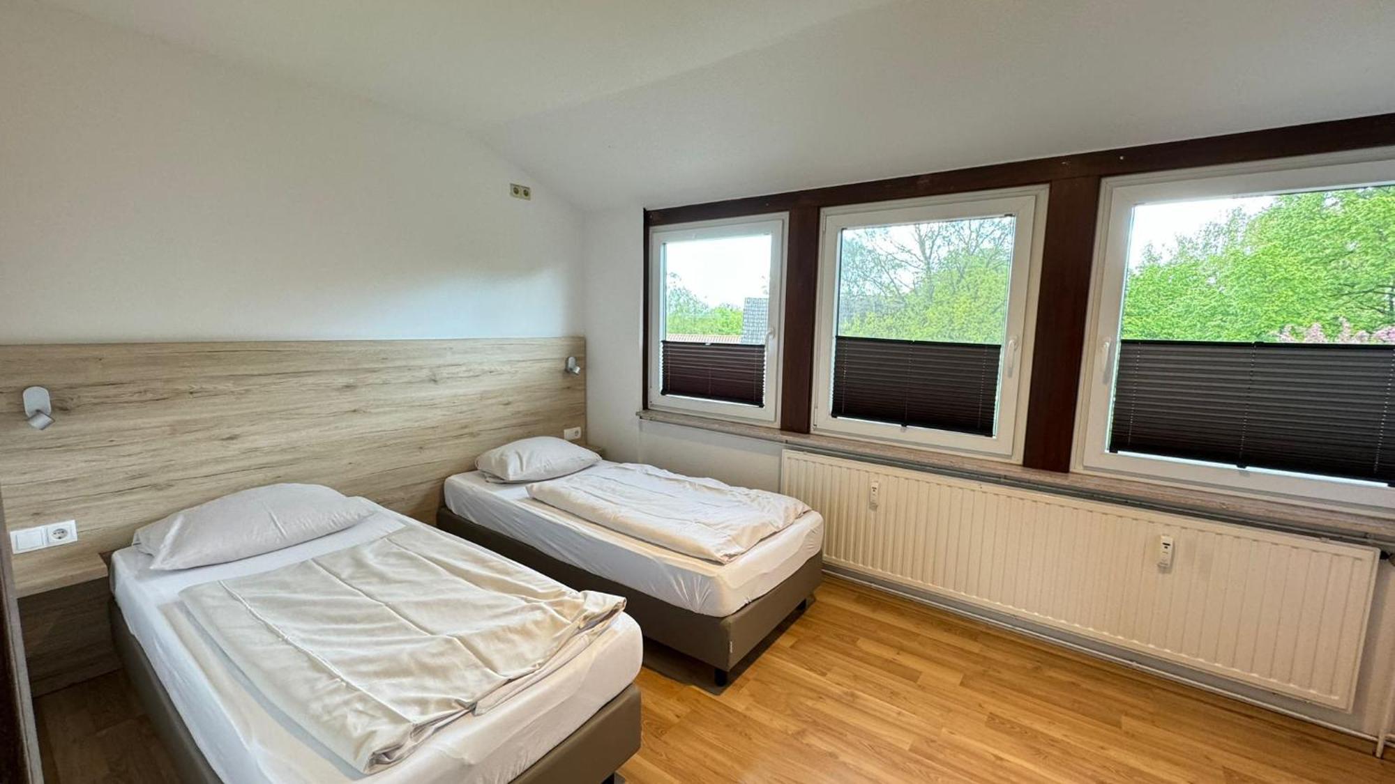 Hotel Rennekamp Oyten Buitenkant foto