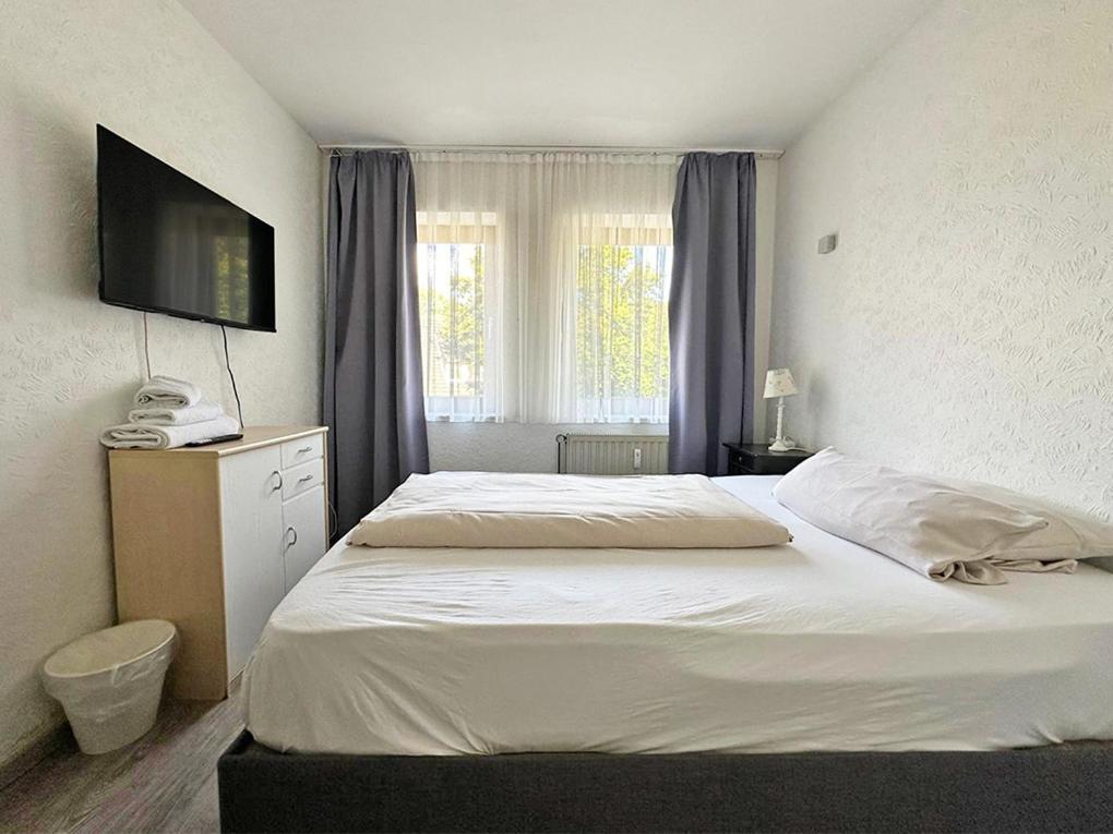Hotel Rennekamp Oyten Buitenkant foto